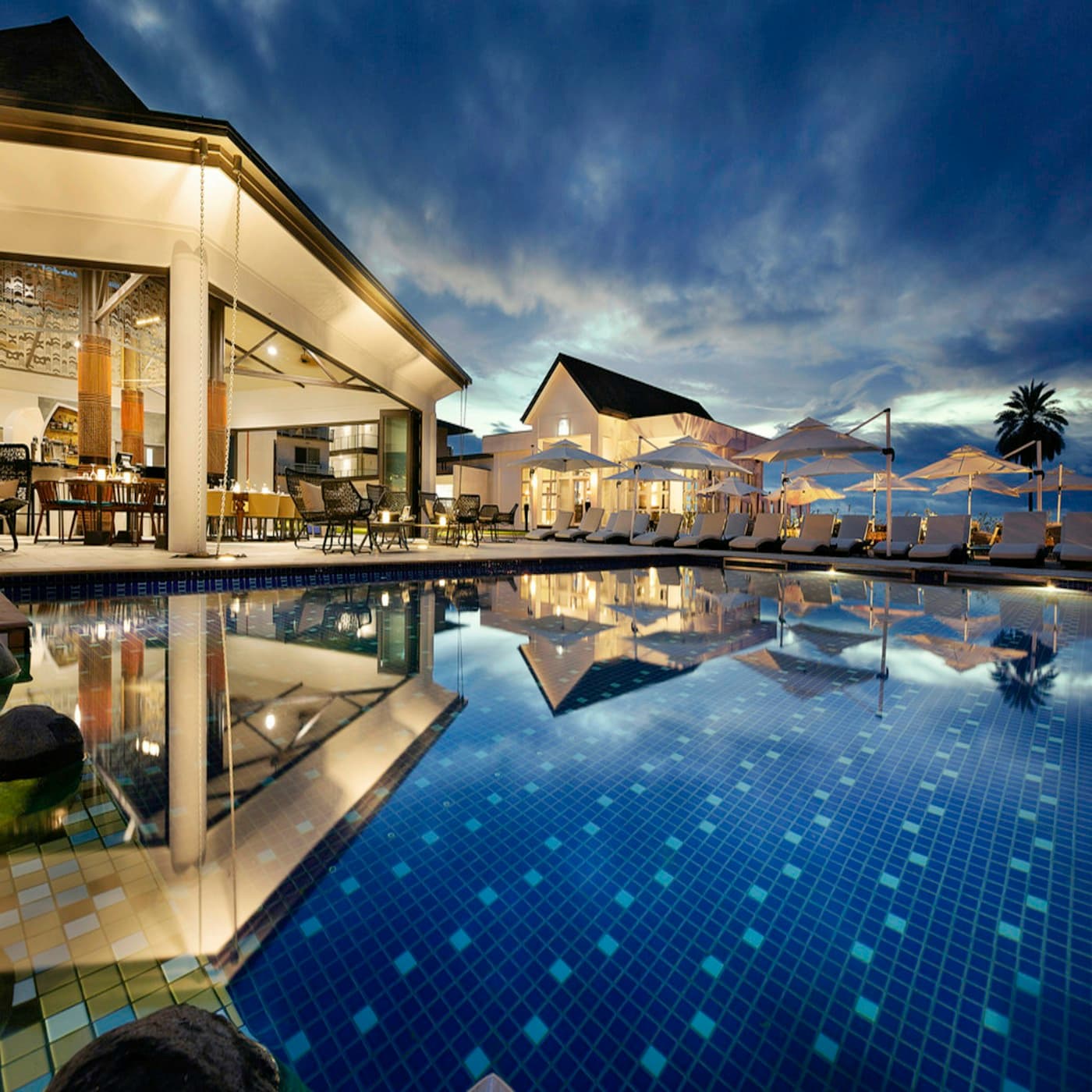 Bali month-stay set