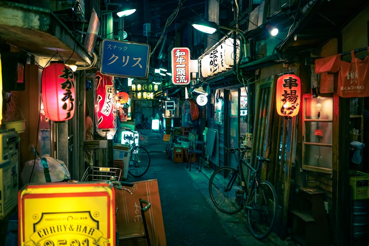 Japan alley at night for Chuseok break